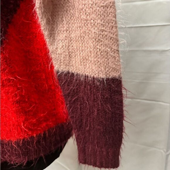 Molly Bracken Colourblock Sweater - Picture 5 of 10